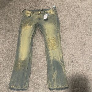 Stylish Khaki Chinos for Men